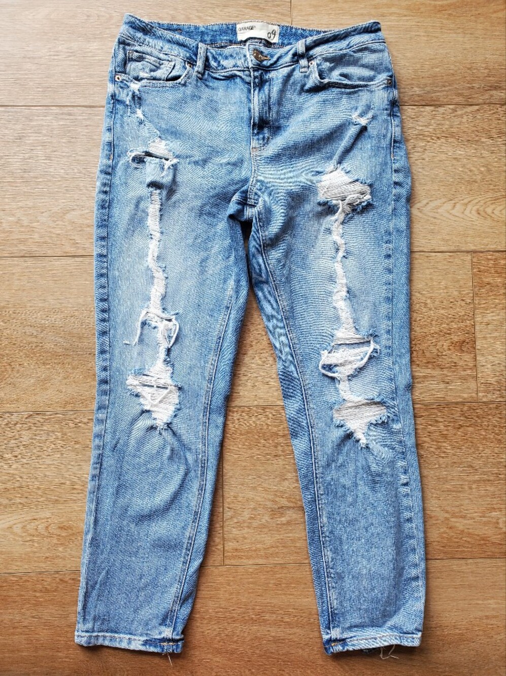 Garage Light Blue Distressed Ripped Womens Jeans, Size 9